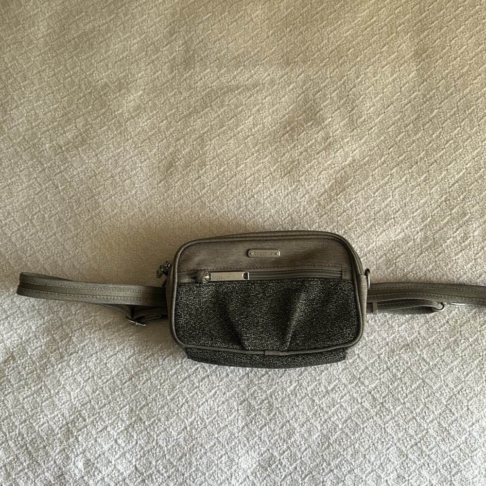 Baggallini Grey Adjustable‎ Crossbody Bag Purse - Picture 6 of 6